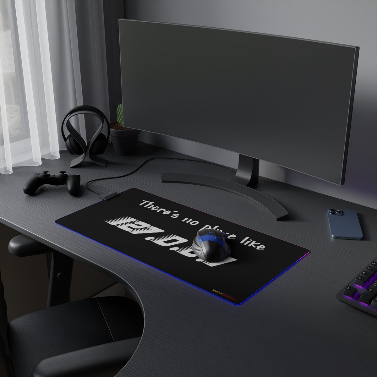 LED Gaming Mouse Pad - Black (Tech Lovers)